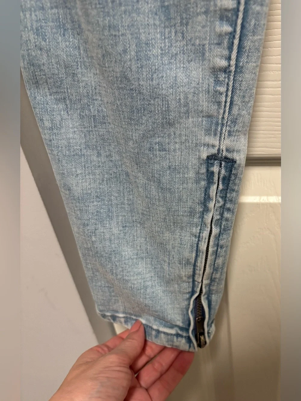 PacSun Distressed Men's Jogger Jeans with White Side Stripe and Ankle Zippers
